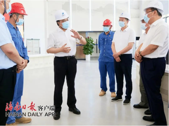 歡迎海南省省委常委，省委副書記，省長馮飛蒞臨馳大幕墻公司承接的洋浦華能幕墻項目視察